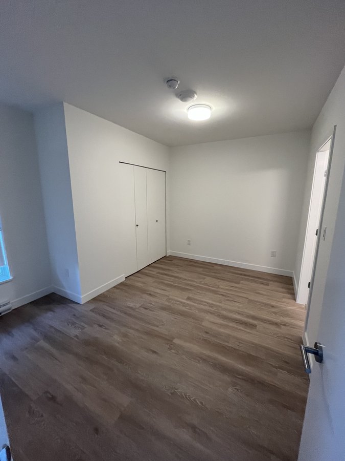 528 Clarke Road - Photo 16