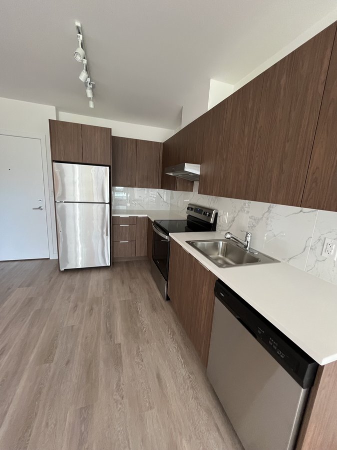 528 Clarke Road - Photo 3
