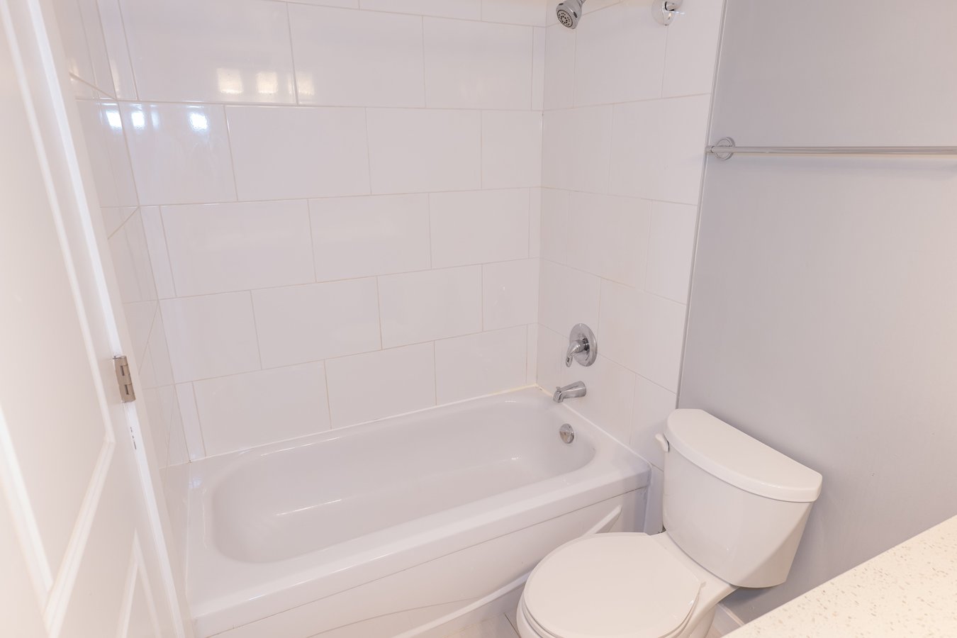 1060 King Albert Avenue - Photo 10