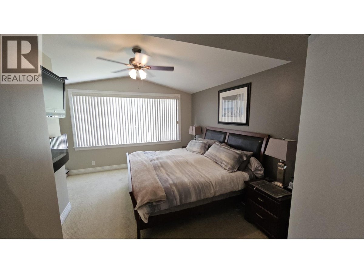 376 RICHARD STREET - Photo 17