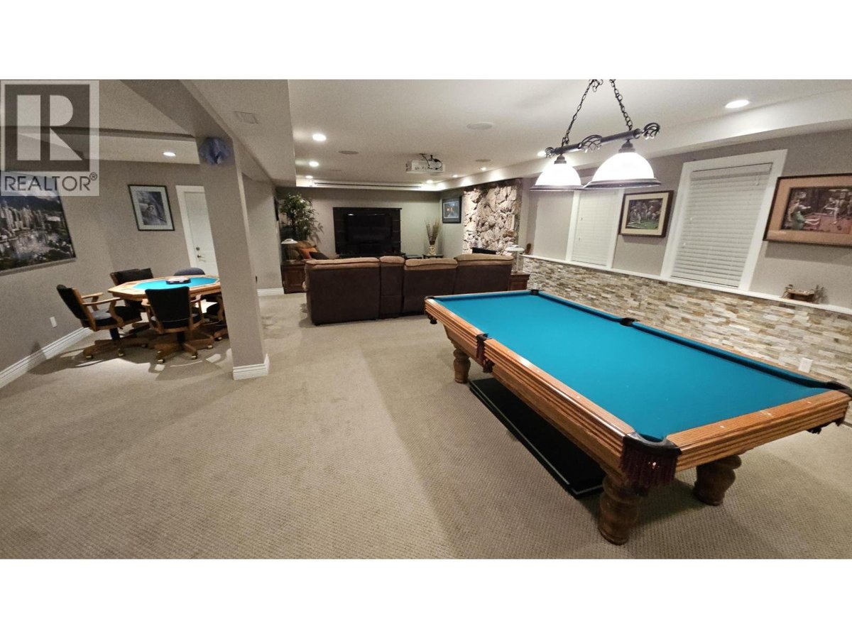 376 RICHARD STREET - Photo 19
