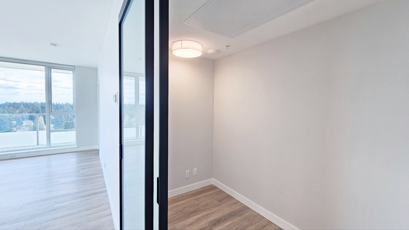 567 Emerson Street - Photo 8
