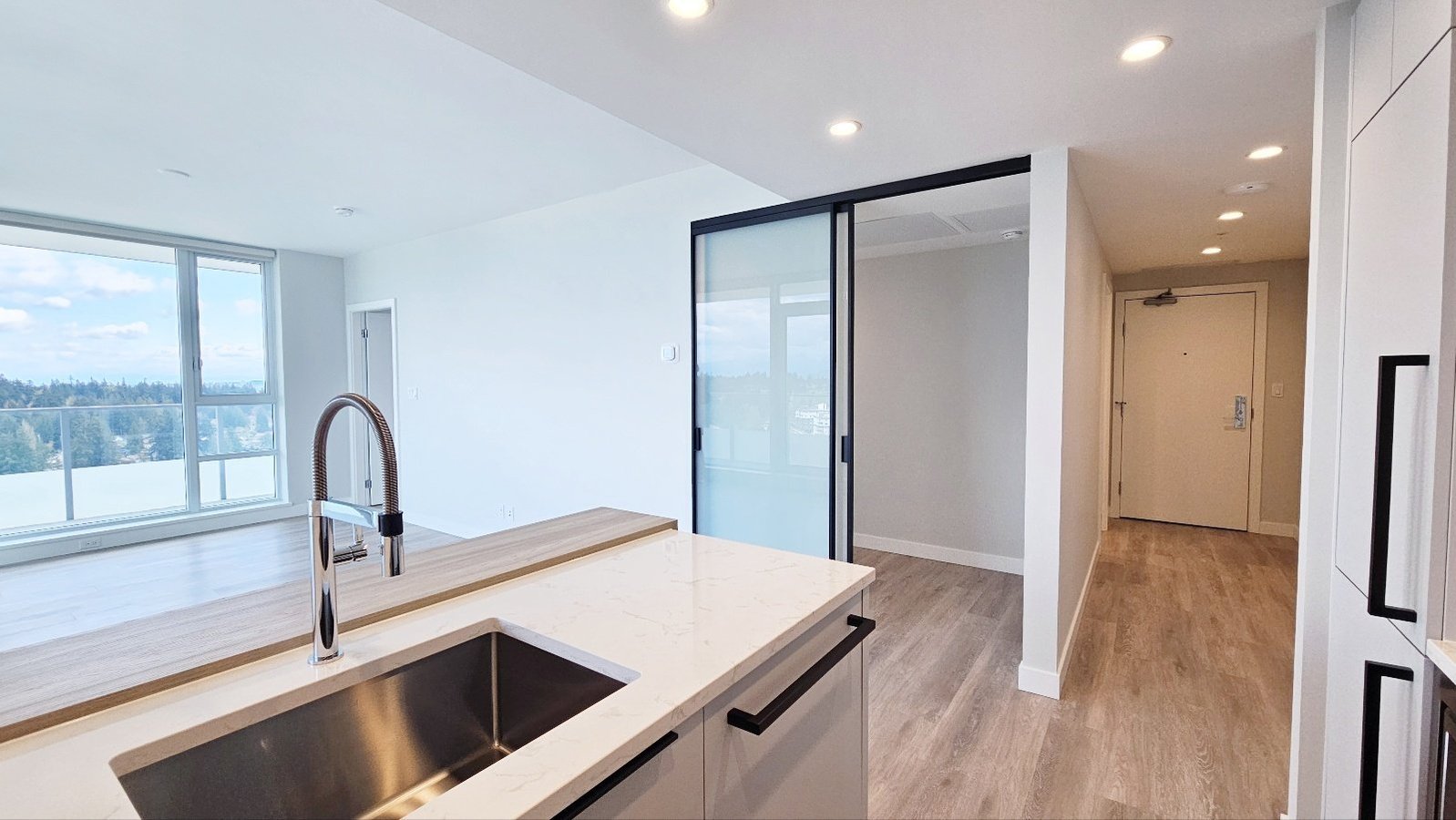 567 Emerson Street - Photo 10