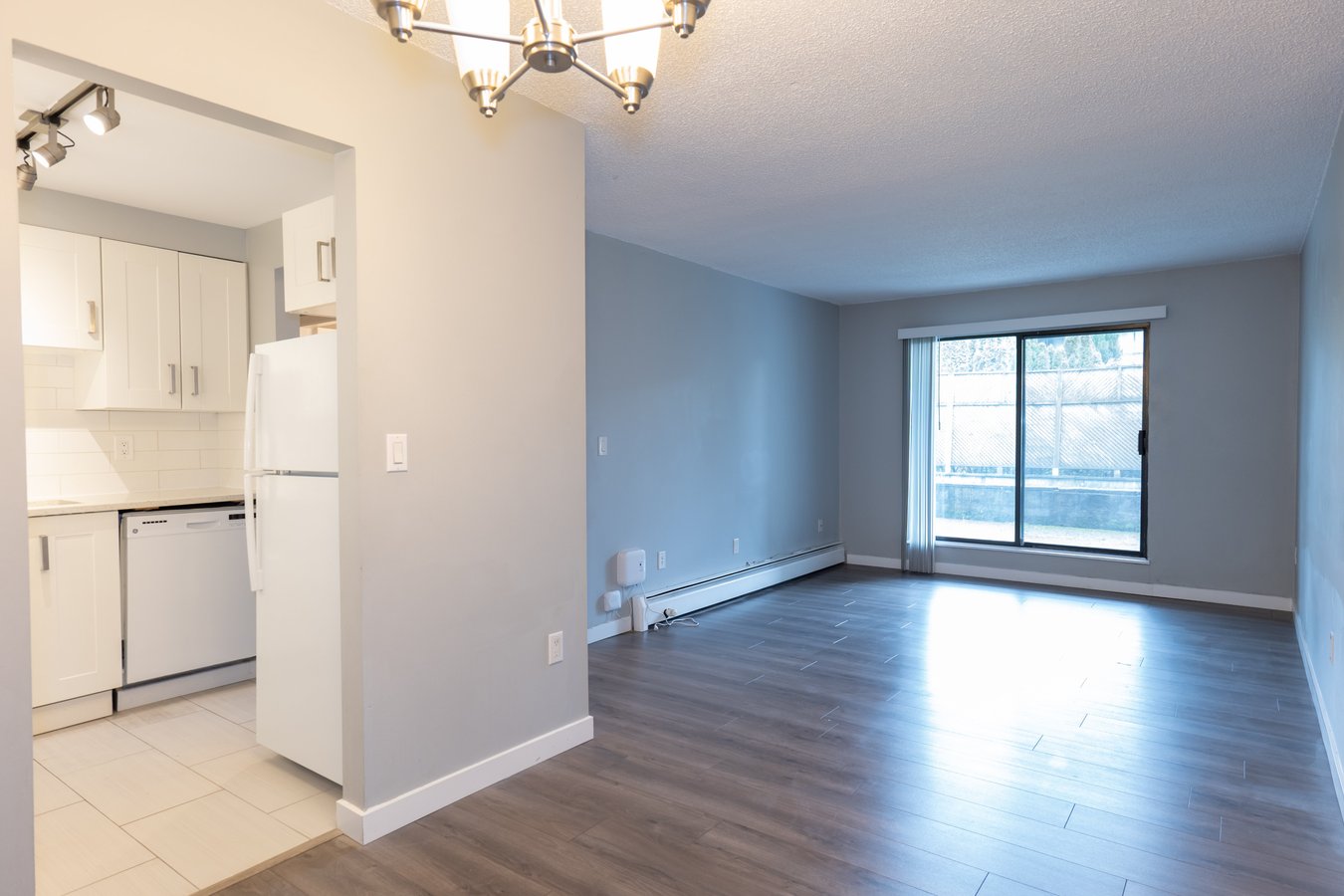 1060 King Albert Avenue - Photo 9