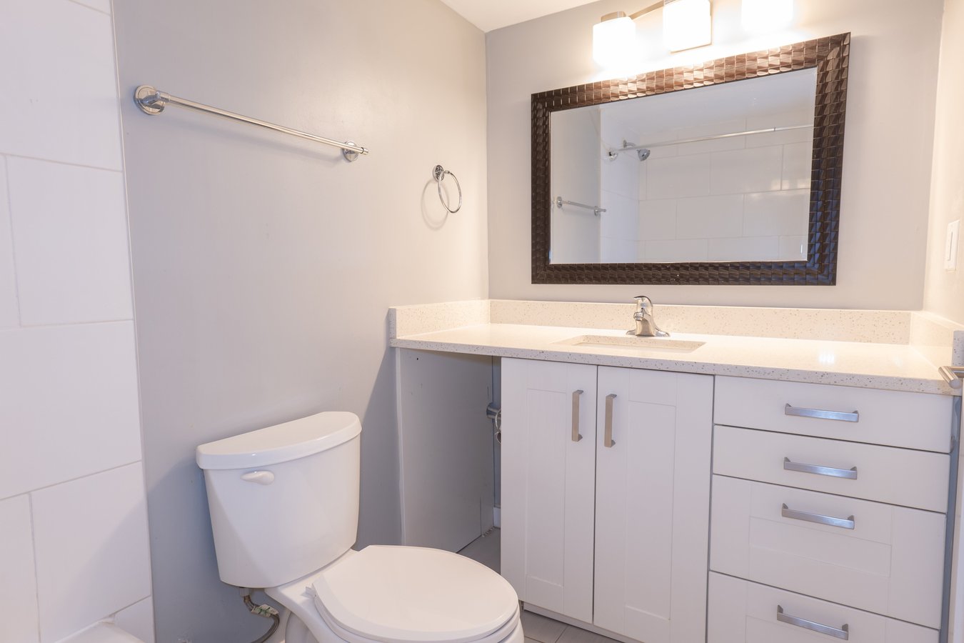 1060 King Albert Avenue - Photo 19