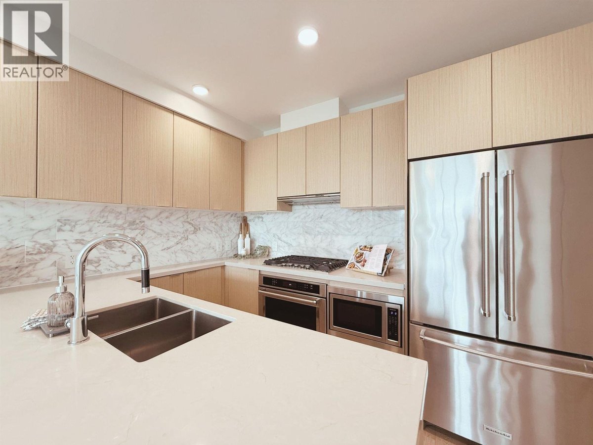 1706 530 WHITING WAY - Photo 2