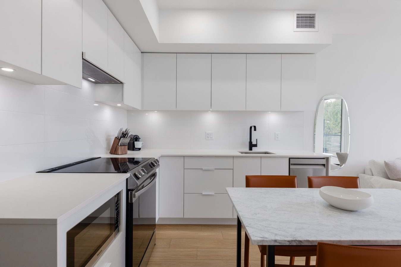 710 Dogwood Street - Photo 2