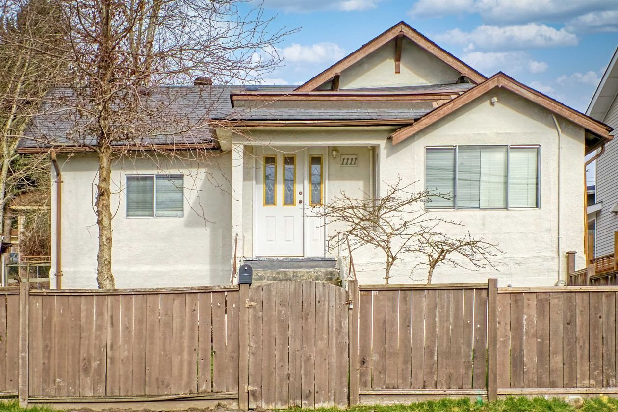 1111 Cartier Avenue - Photo 1