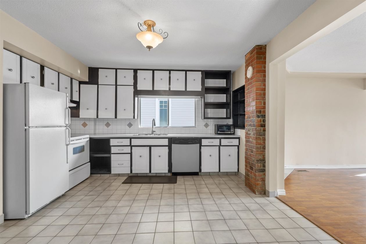 1111 Cartier Avenue - Photo 14