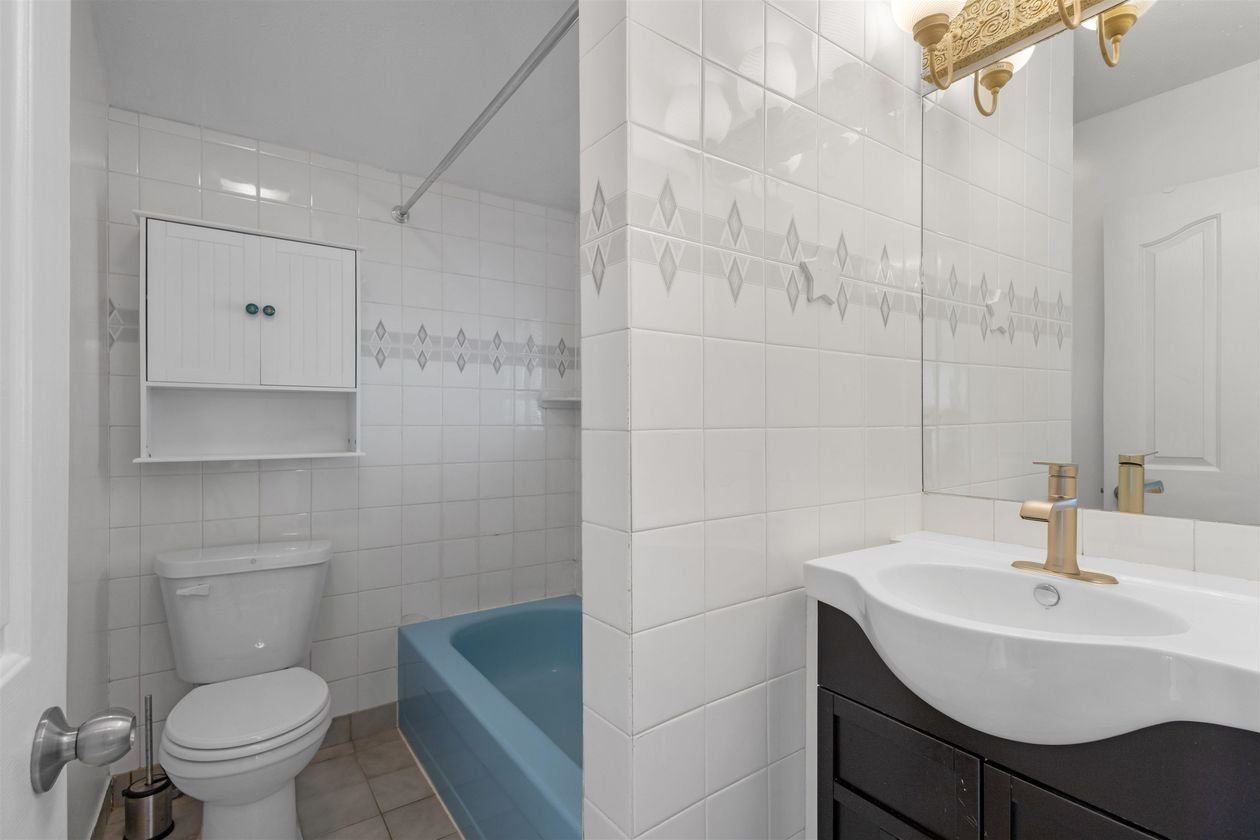 1111 Cartier Avenue - Photo 19