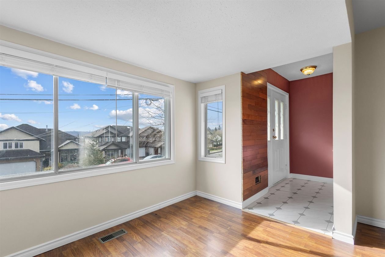 1111 Cartier Avenue - Photo 9