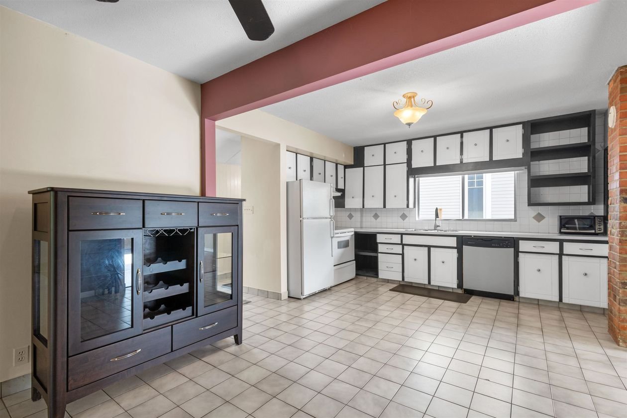 1111 Cartier Avenue - Photo 13