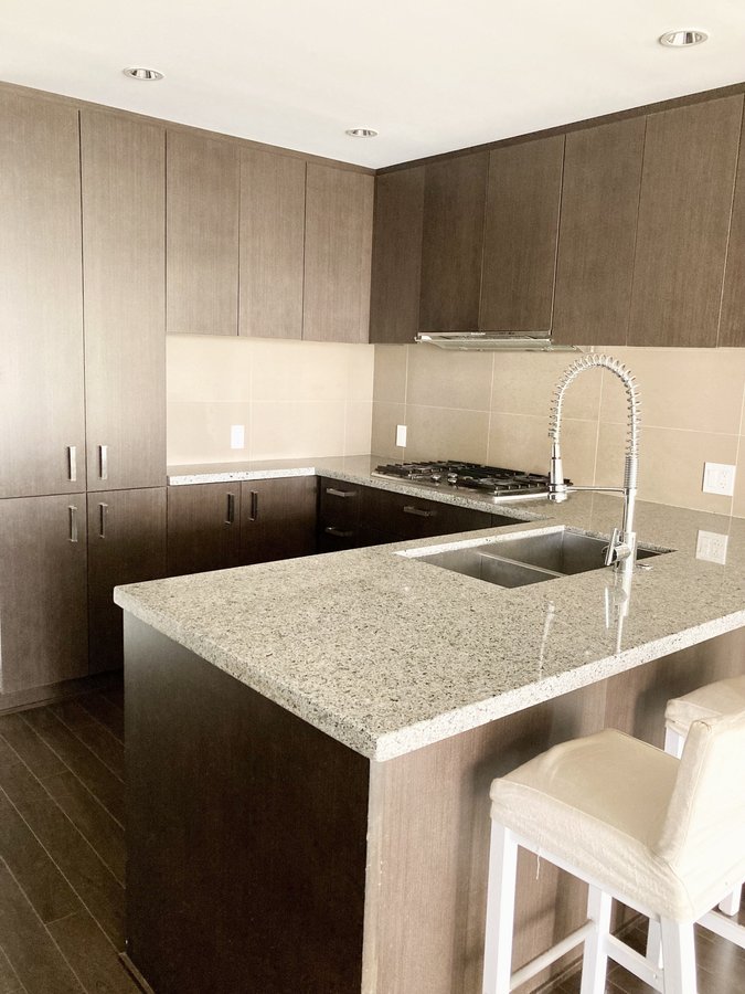 3008 Glen Drive - Photo 2