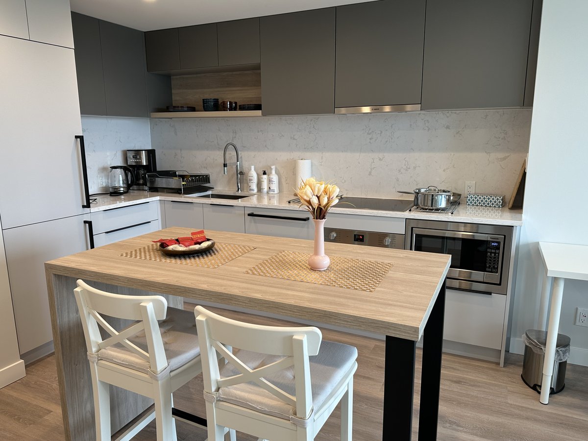 567 Emerson Street - Photo 4