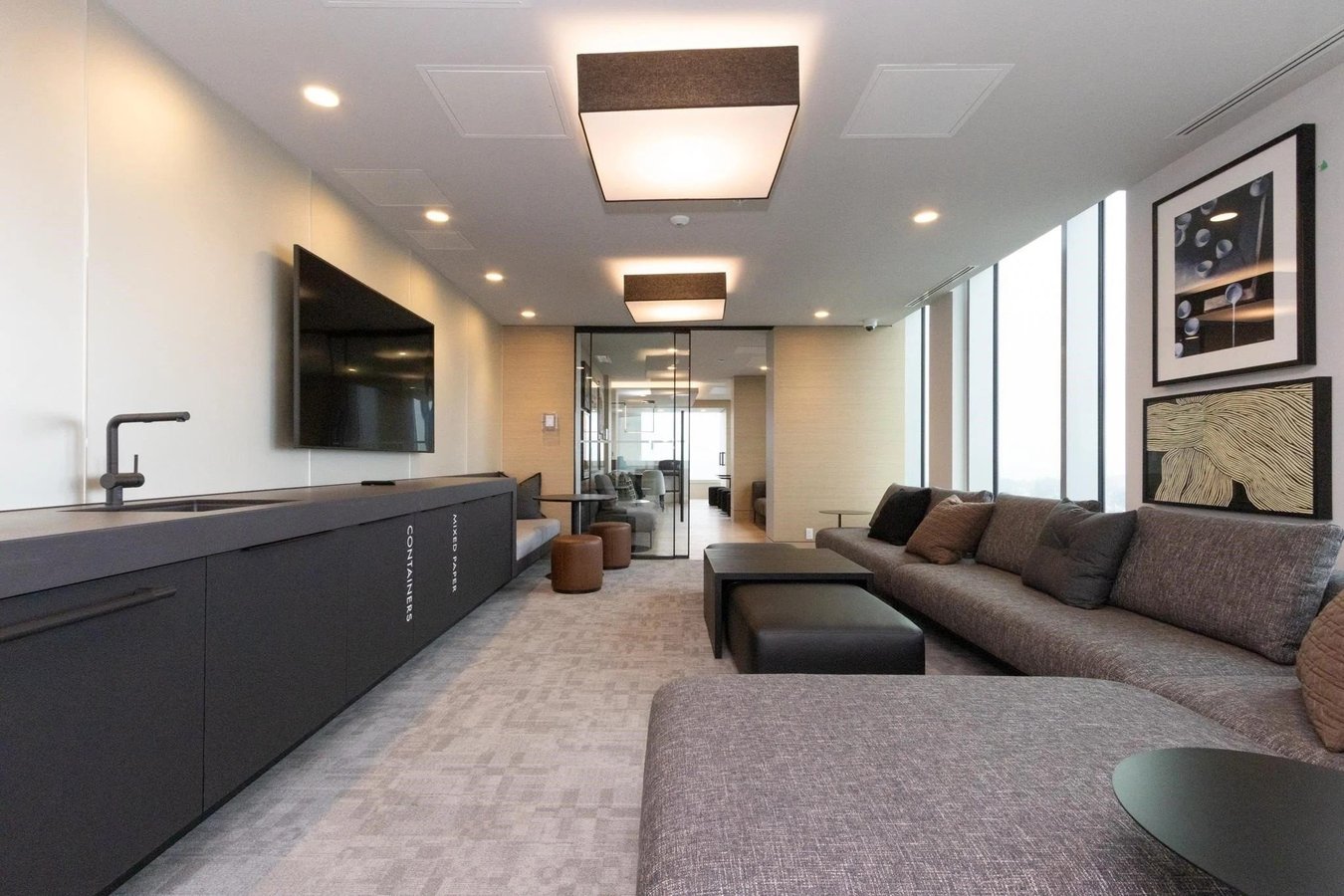 567 Emerson Street - Photo 11