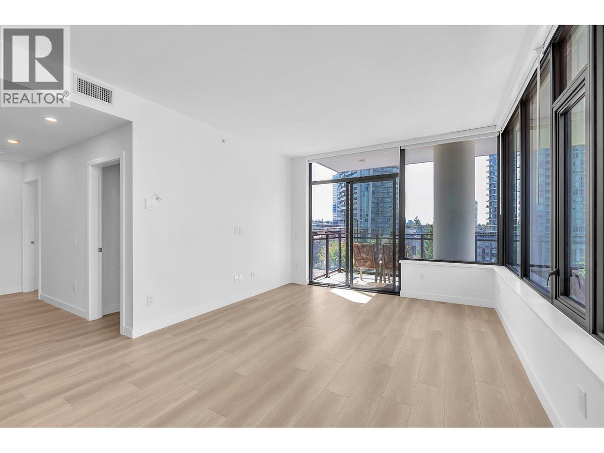1002 626 CLAREMONT STREET - Photo 2