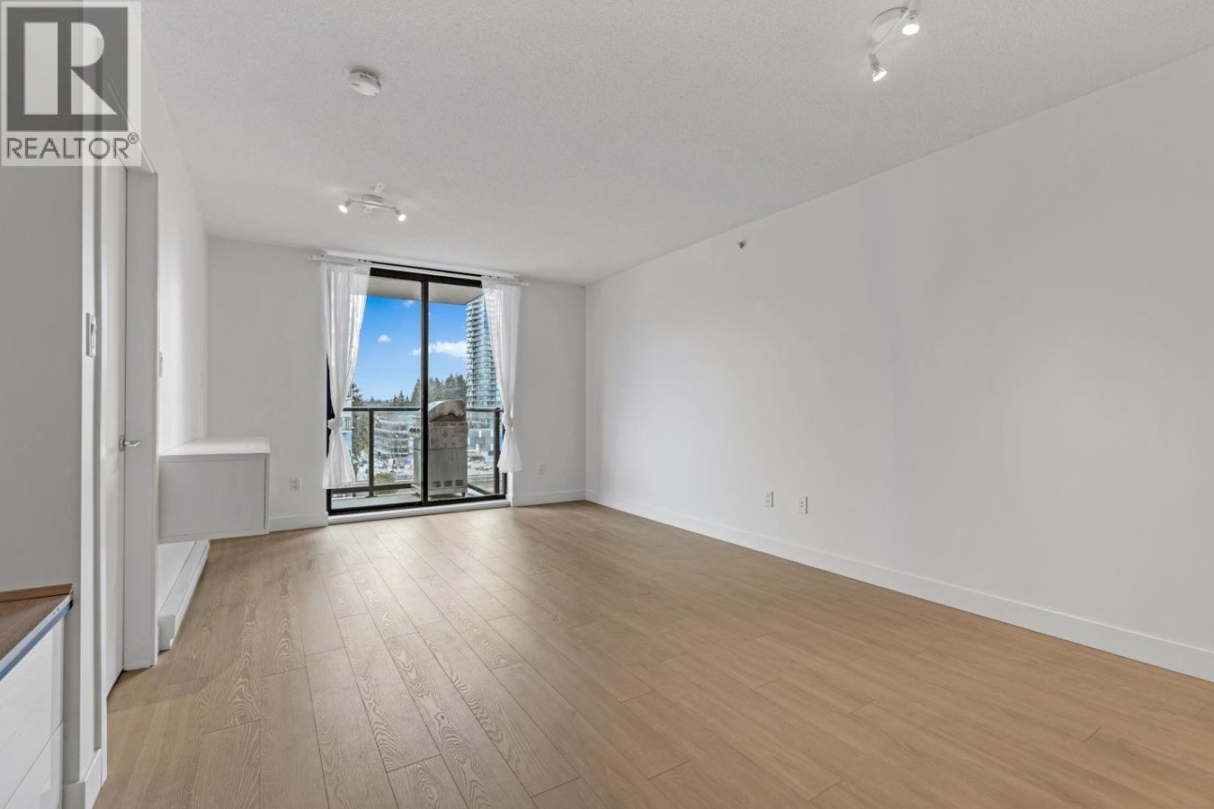 1103 2979 GLEN DRIVE - Photo 7