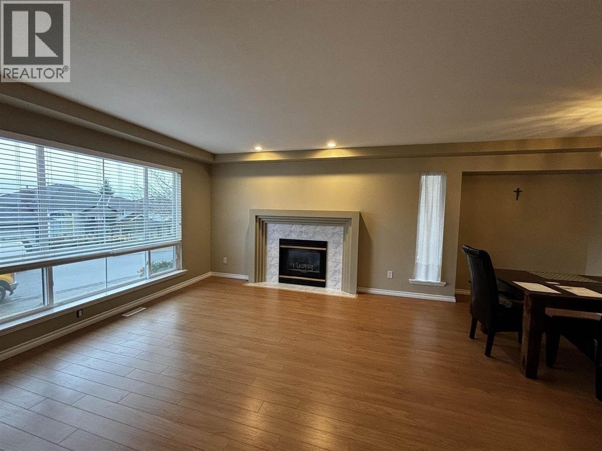 1605 SALAL CRESCENT - Photo 3
