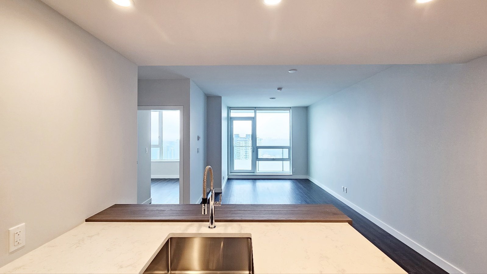 567 Emerson Street - Photo 4