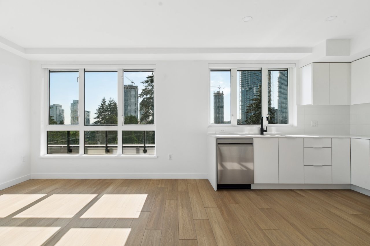 710 Dogwood Street - Photo 1