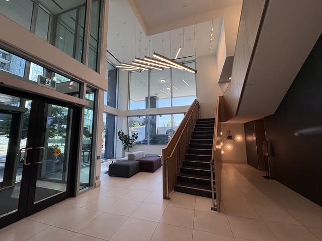 308 Alderson Avenue - Photo 3