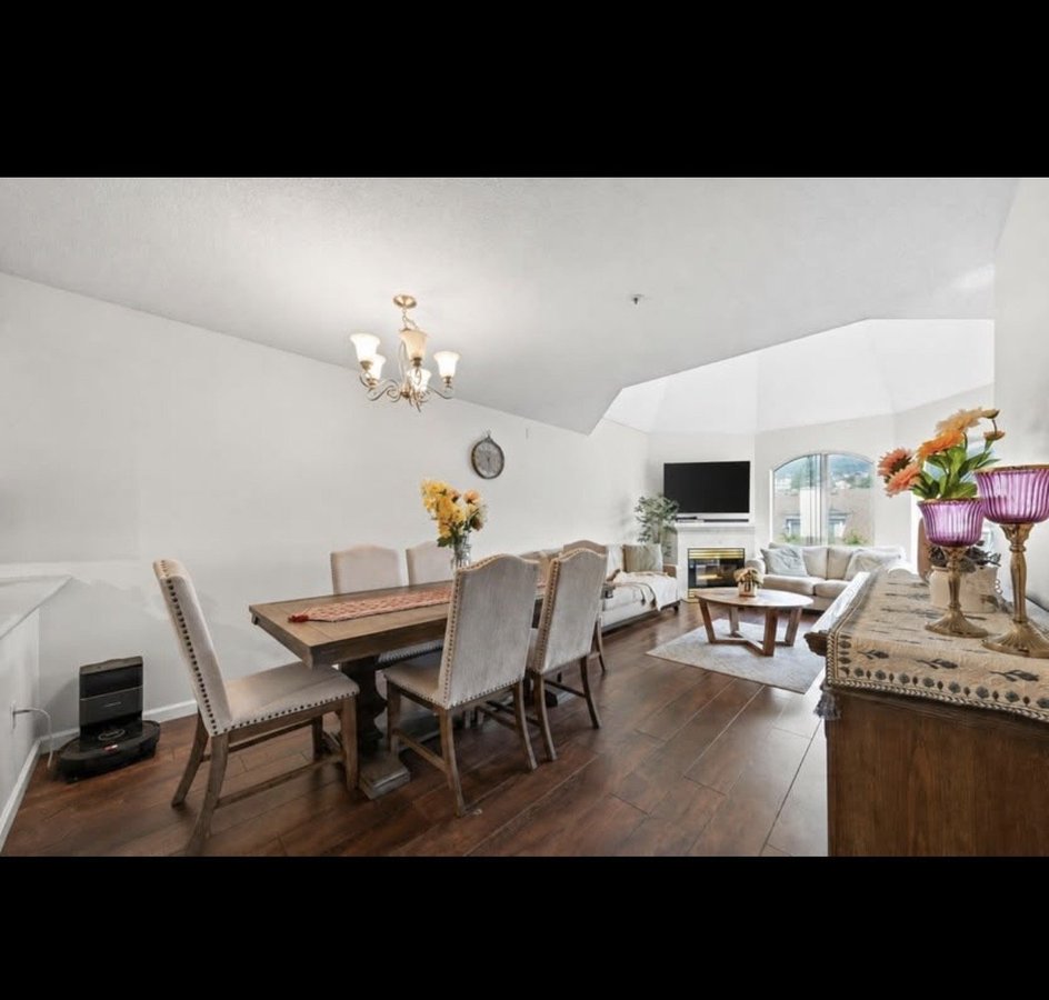 1220 Lasalle Place - Photo 2