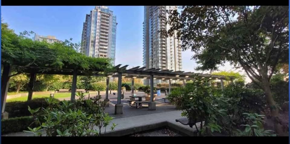 2975 Atlantic Avenue - Photo 8