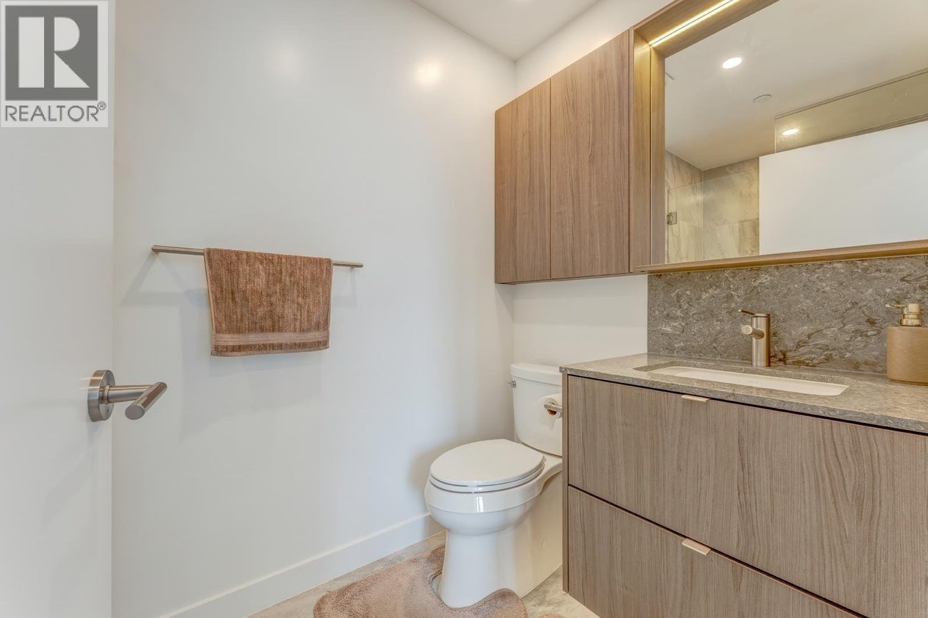 626 Claremont Street - Photo 7