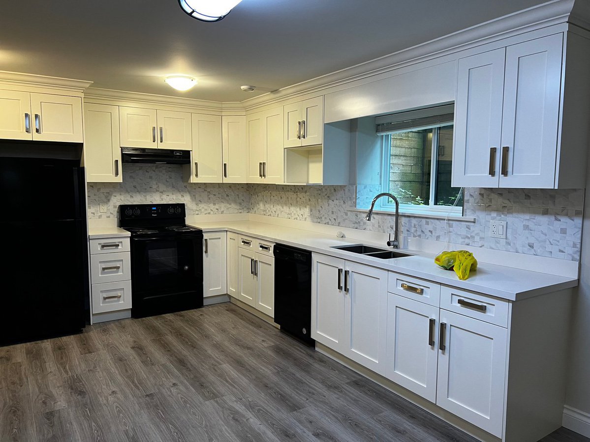 846 Rondeau Street - Photo 1