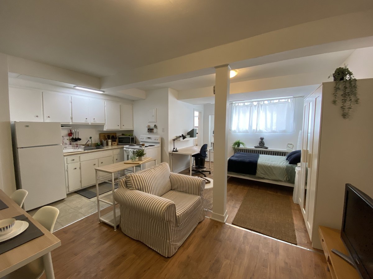 2595 Park Row East - Photo 1