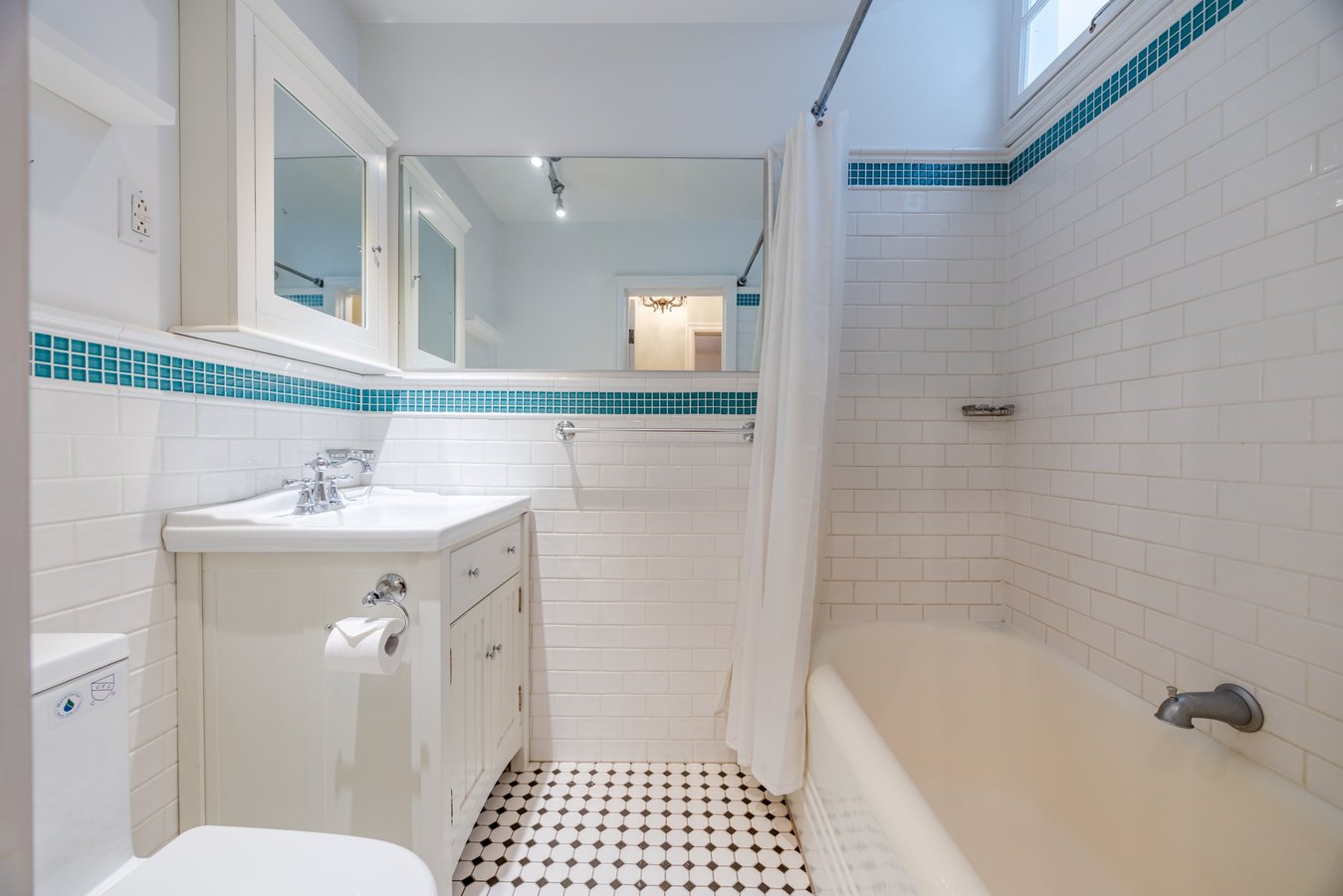 5652 Avenue McLynn - Photo 18