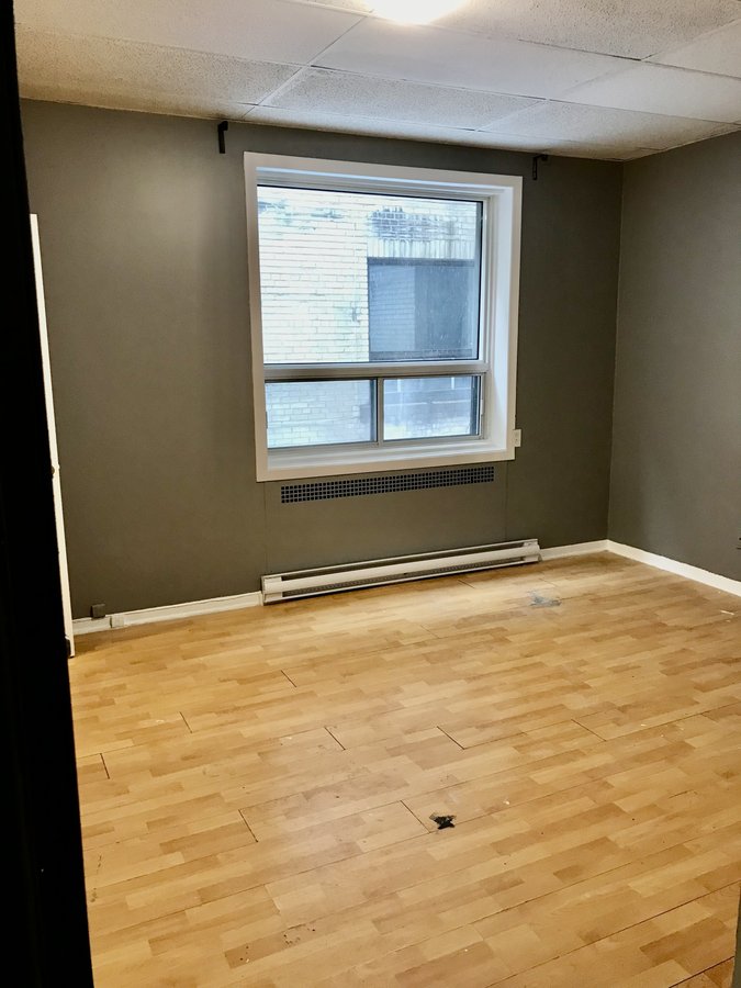 4970 Chemin Queen Mary - Photo 1