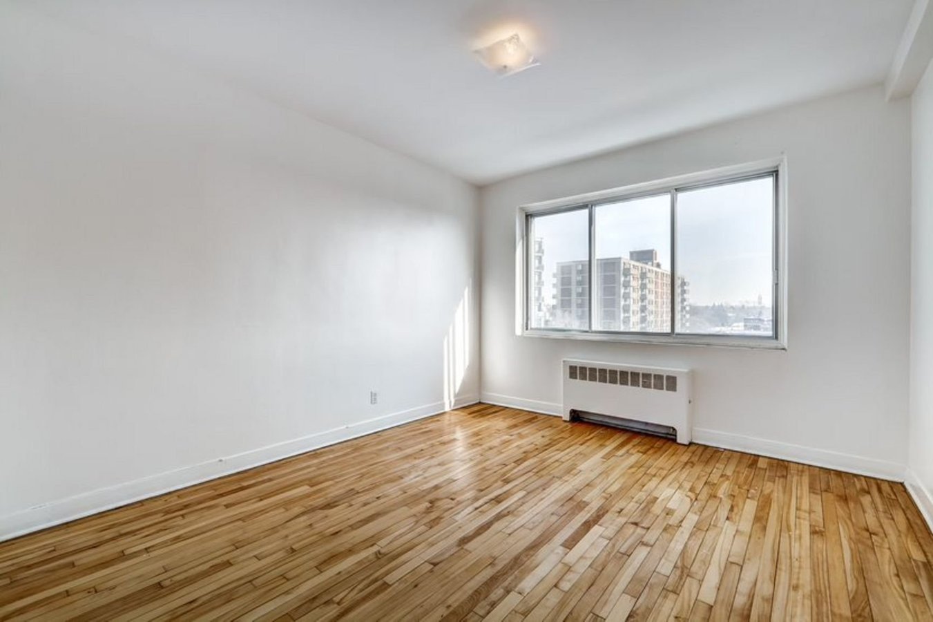 Rentals.ca ) Côte SaintLuc Apartments, Condos and Houses For Rent