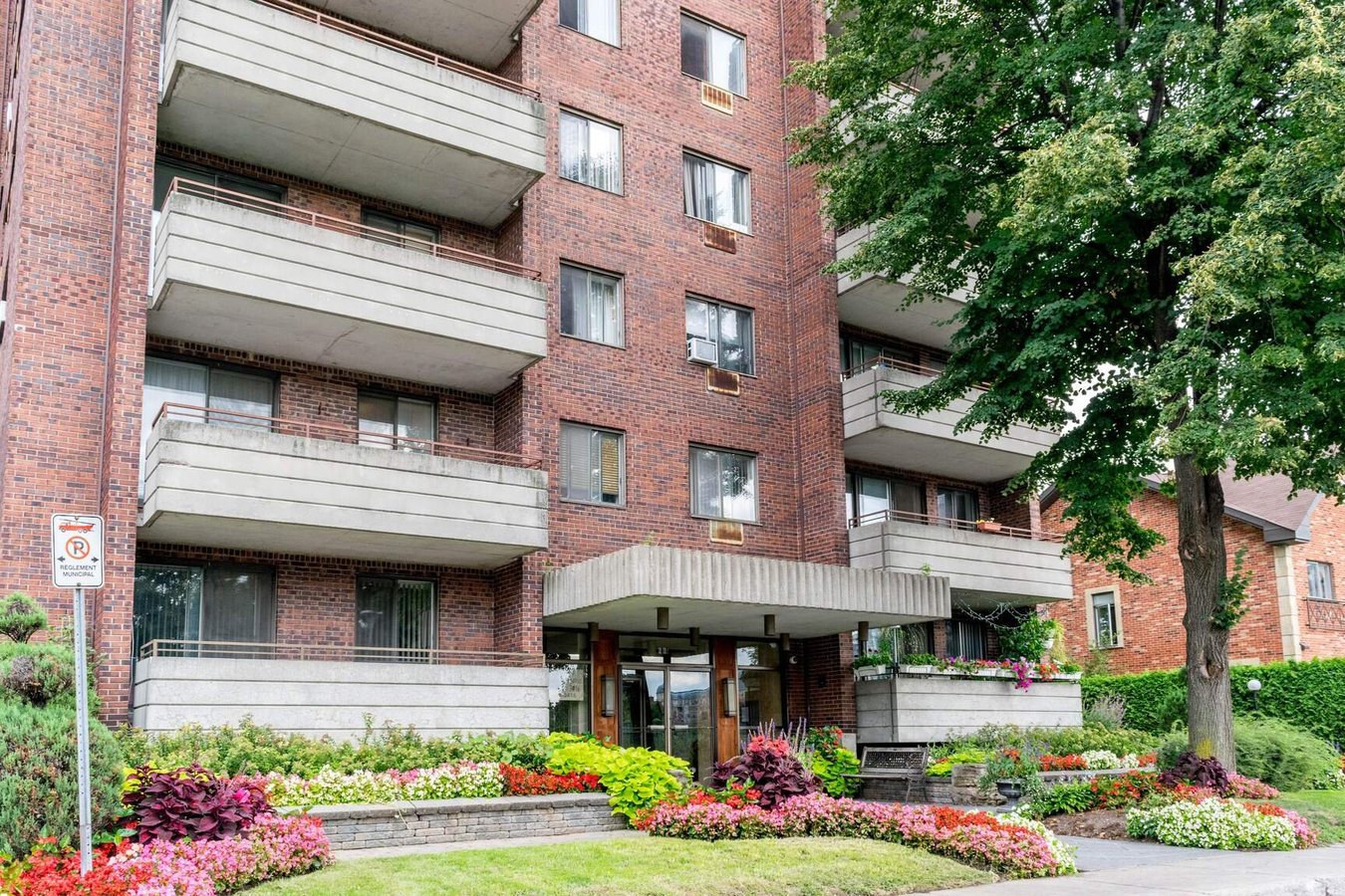 Rentals.ca Côte SaintLuc Apartments, Condos and Houses For Rent