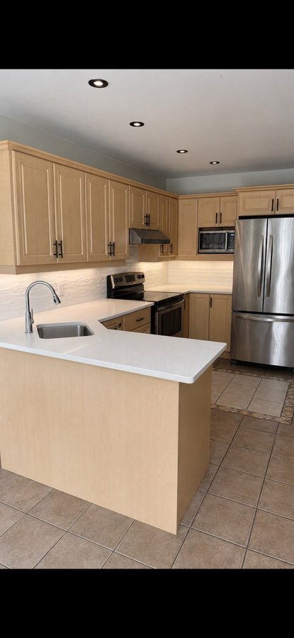 901 Paradise Crescent - Photo 4