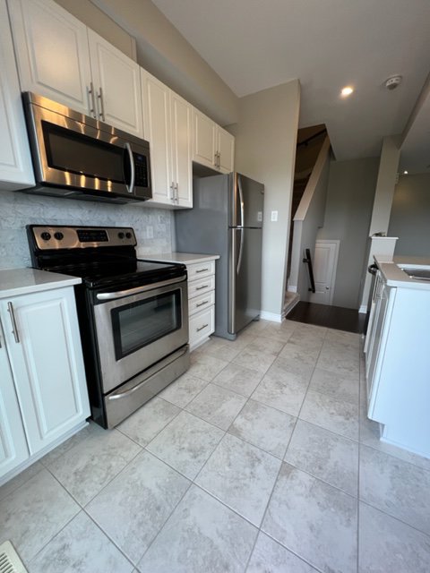 637 Trigoria Crescent - Photo 8