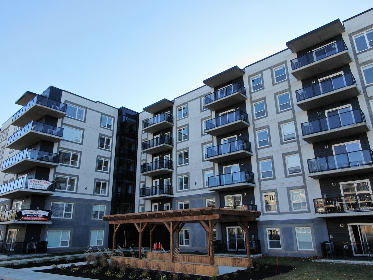 118 Richmond Street - Photo 2