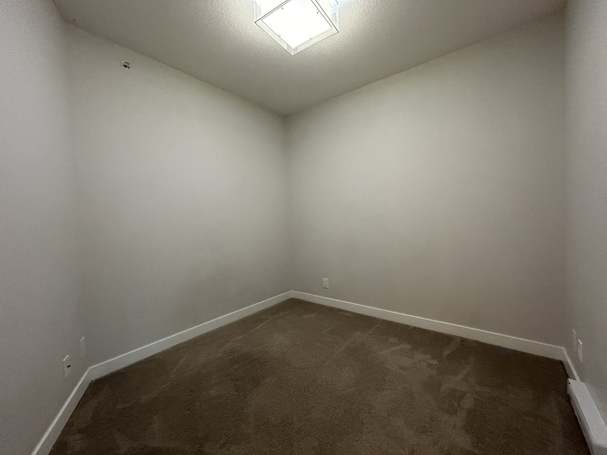 11967 80 Avenue - Photo 10