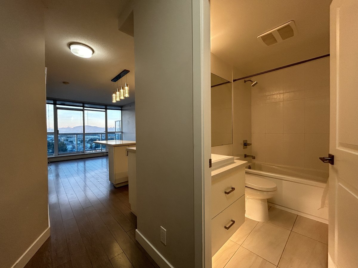 11967 80 Avenue - Photo 6