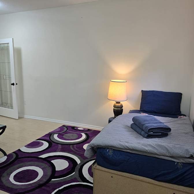 Bond Boulevard - Photo 1