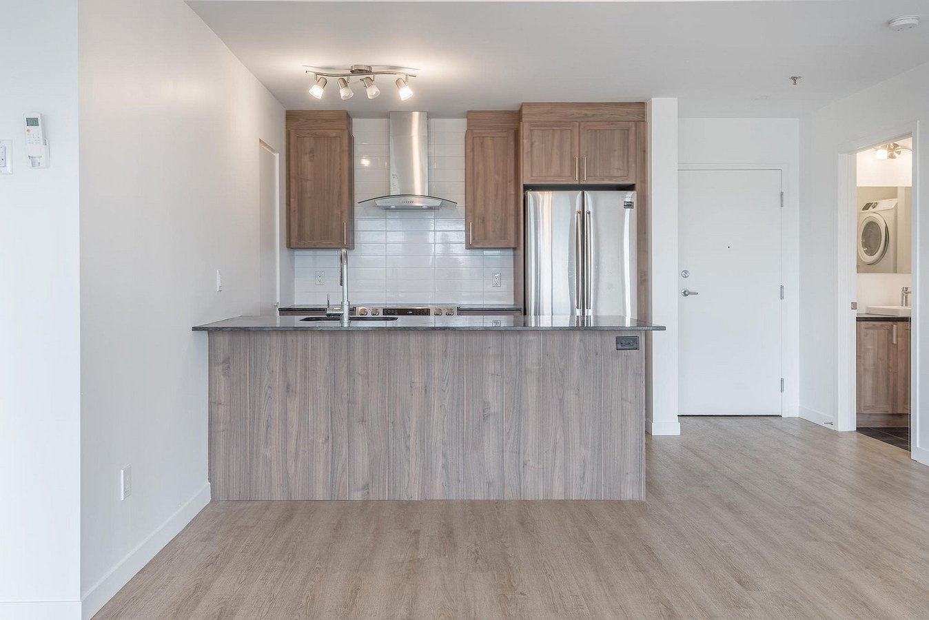 Rentals.ca ) DollardDes Ormeaux Apartments, Condos and Houses For Rent