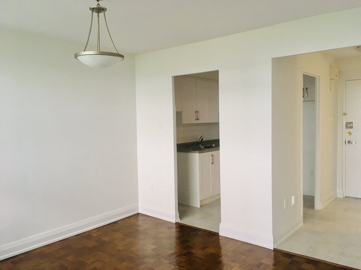 1000 Broadview Avenue - Photo 9