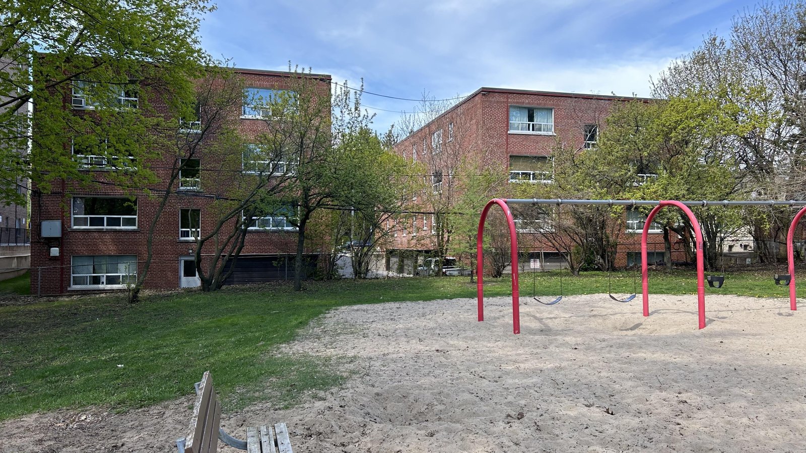 1295 Bayview Avenue - Photo 12