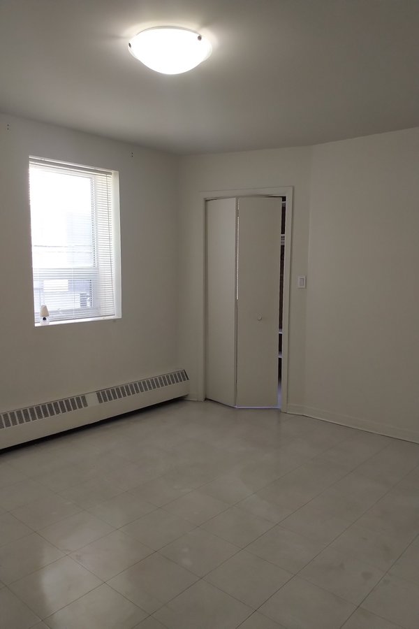 2960 Danforth Avenue - Photo 11