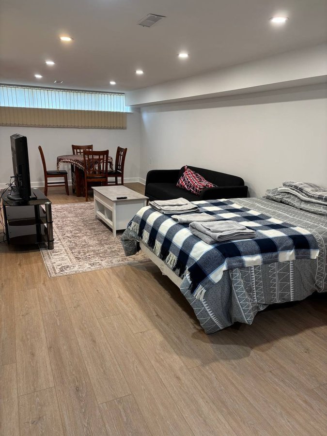 24 Avis Crescent - Photo 3