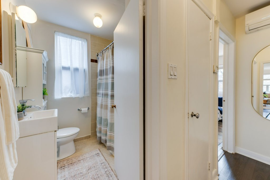225 Woodville Avenue - Photo 19
