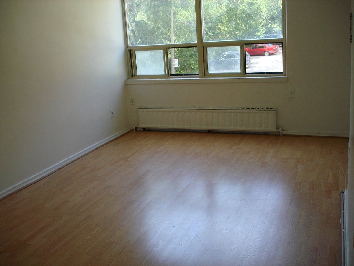 175 Cosburn Avenue - Photo 3