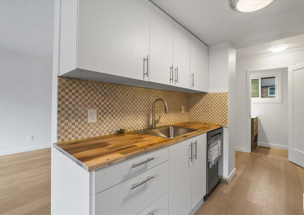 465 Abbottsfield Road Northwest - Photo 8