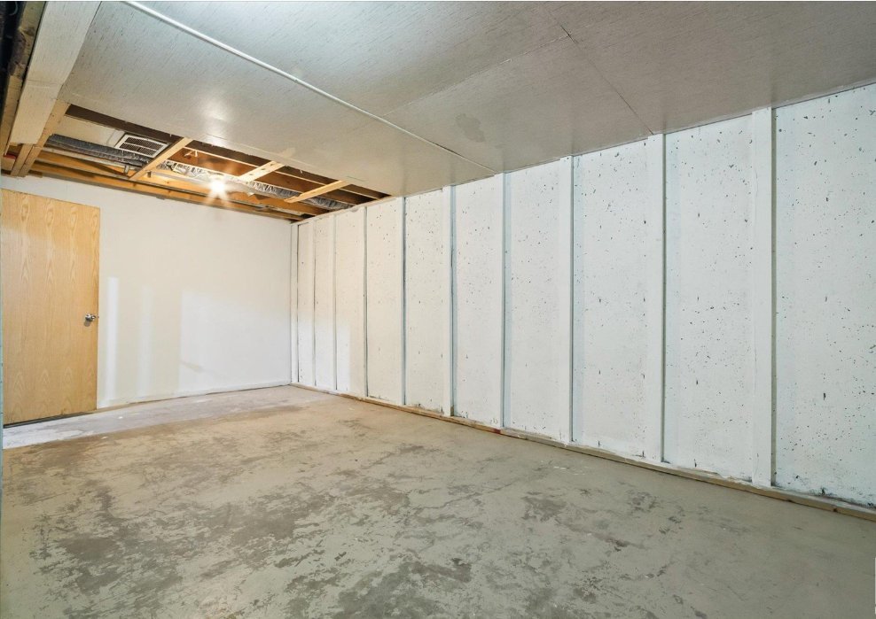 465 Abbottsfield Road Northwest - Photo 18
