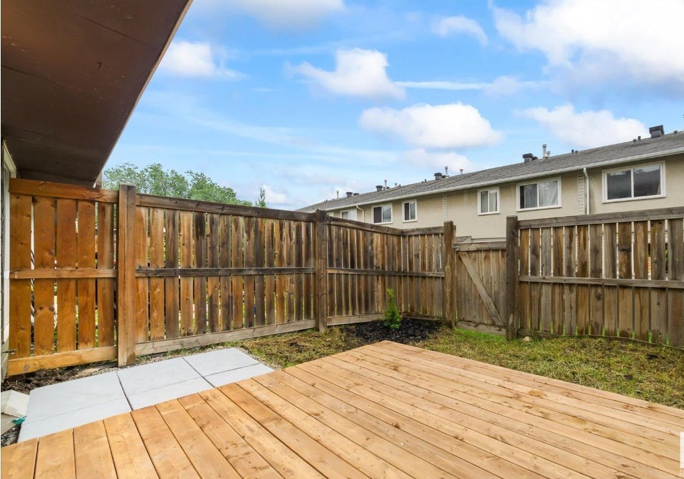 465 Abbottsfield Road Northwest - Photo 26